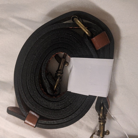 Patricia Nash Farleigh XBody Phone Case in Heritage Tan Leather - Picture 7 of 10